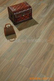 深圳市羅湖區(qū)森堡木業(yè)行產(chǎn)品一覽 實木地板與塑膠地板精選